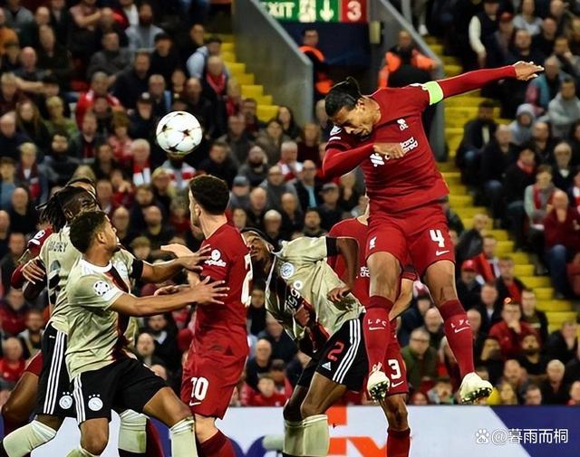 里昂绝杀热刺,哈兰德乌龙送礼德甲 里昂绝杀热刺,哈兰德乌龙送礼德甲